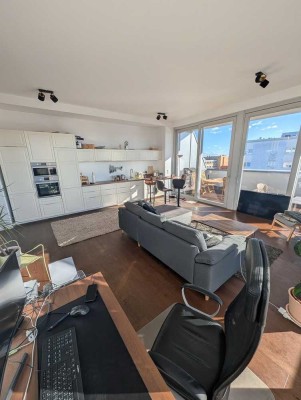 Ruhige Luxus Penthouse Wohnung direkt neben Schloss Charlottenburg