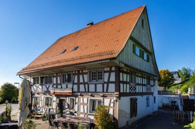 Bodnegg - Repräsentativer Gebäudeteil mit Ausbaupotenzial!
Zuverlässige Mieter inklusive…