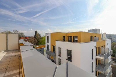 *Erstbezug* Lichtdurchflutete 2-Zi.-Wohnung mit wunderschöner Dachterrasse und neuer EBK!