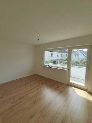 Frisch sanierte 3-Zimmer-Wohnung mit Fußbodenheizung und Balkon