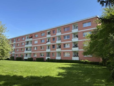 Endetage - renovierungsbedürftige 4-Zimmer-Wohnung mit Loggia