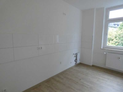 *** Modernisierte 2-Zi-Wohnung sucht neuen Mieter  ***