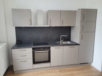 Komplett renovierte zentrale 2-Zimmer-Wohnungen