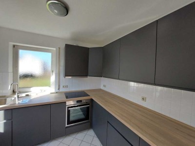 Renovierte 4-Zimmer-Wohnung mit EBK und Balkon im Erdgeschoss (Hochparterre) in zentrumsnaher Lage