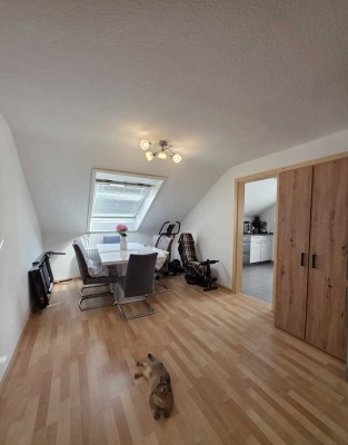 800.0 € - 80.0 m² - 4.0 Zi.
