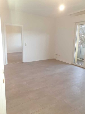 Wunderbare 2 Zimmer Wohnung mit Terrasse (kann leerstehend übergeben werden)