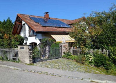 Von Privat: Individuelles Traumhaus am Starnberger See mit Indoorpool