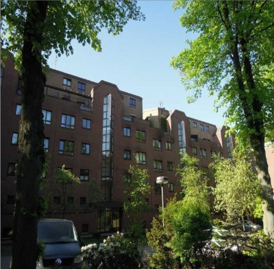 Vollständig renovierte 2-Zimmer-Wohnung mit Loggia, Nähe Alsterwanderweg und AEZ