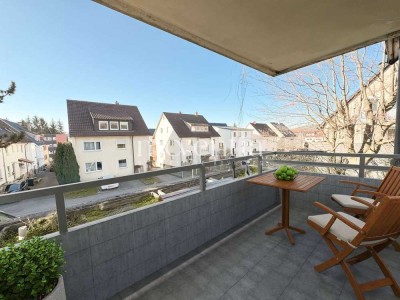 4-Zimmer Wohnung mit großem Balkon!