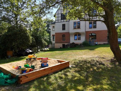 Erstbezug 3-Zi.-DG Wohnung nach Modernisierung, in toller Lage mit Garten