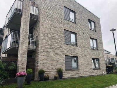 Schöne Neubauwohnung mit Balkon