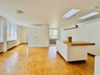 Wunderschöne Maisonette-Wohnung mit Dachterrasse u. privatem Aufzug –  im Musikerviertel von Privat