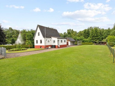 Familientraum am Moor: Gepflegtes Einfamilienhaus mit großem Garten in Kiel