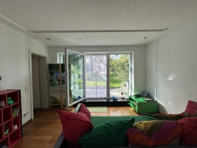 Studio-Wohnung mit spektakulärem Blick und eigenem Eingang