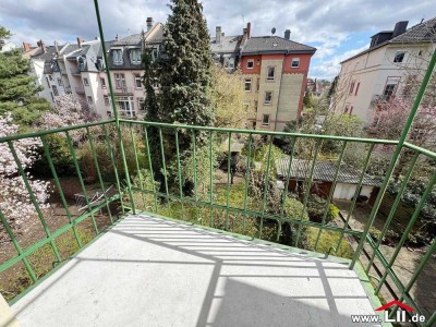 Charmanter Altbau mit Gartenblick – großzügige 4-Zimmer-Wohnung in Niederrad