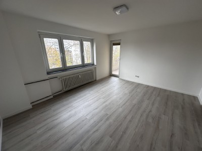 Helles Zimmer im Grünen mit Balkon & Aufzug - Perfekt zum Wohlfühlen!