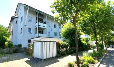 Helle und gepflegte 3-Zimmer-Wohnung im 6-FH mit TG-Stellplatz, EBK, 2 Balkone, Nähe S-Bahn Maubach