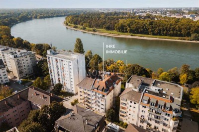 Schöner Wohnen am Rhein - Modernisierte Stadtwohnung mit drei Balkonen und Lift!