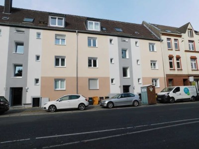 Schöne 2-Raum-Wohnung mit Balkon im Erdgeschoss! ideal auch im Alter!