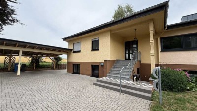 Helle Souterrain-Wohnung mit Terrasse – ideal für Paare auf einem Aussiedlerhof