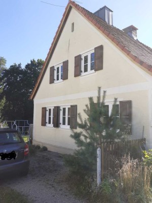 Charmantes Reiheneckhaus in Bodenwöhr mit 2,5 Zimmern