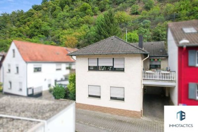 Familienfreundliches Einfamilienhaus mit Kamin, Garten & Garage in ruhiger Lage – jetzt entdecken!