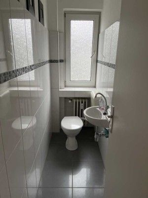 Schöne 3-Zimmer-Zimmer Wohnung am Knöchel