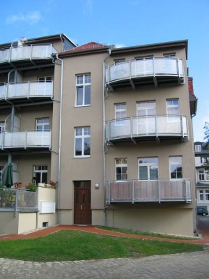 schöne 4-Raum-Wohnung im DG im Bautzner Villenviertel