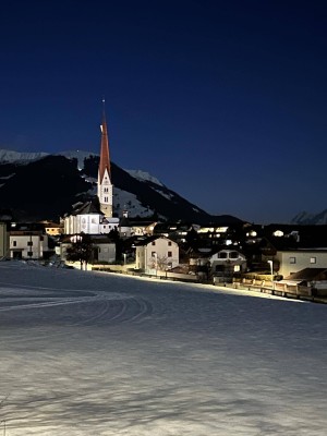 Großzügige Eigentumswohnung mit zusätzlicher Garçonnière