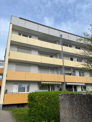 Freundliche, zentral gelegene 4-Zimmer-Wohnung mit Balkon in Landshut