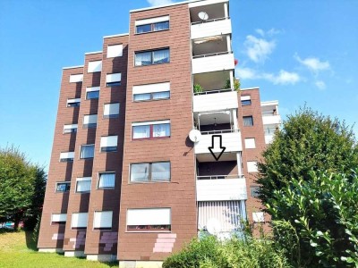 Großzügig, charmante 4,5-ZIMMER-WOHNUNG mit Balkon freut sich auf neue Bewohner!