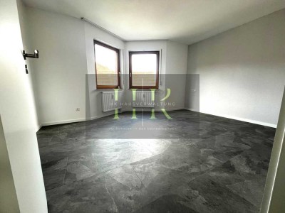 Großzügige 3 Zimmer Wohnung im Herzen von Eutingen mit Garage! Neu renoviert!