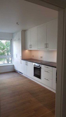 Helle 3-Zimmer-Wohnung mit moderner Küche und Stellplatz in St Johann
