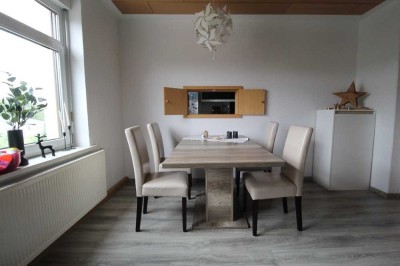 Geräumige und gepflegte 4-Raum-Wohnung