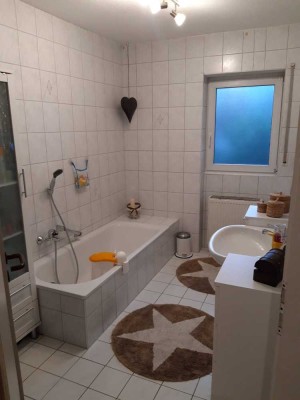 Gepflegte *NEU* Renovierte 3-Zimmer-Hochparterre-Wohnung mit Balkon in Stadtprozelten