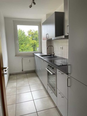 Attraktive 2-Zimmer-Wohnung mit Balkon und EBK in Hildesheim