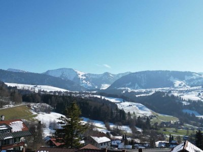 2-Zimmer - Wohnung im Zentrum von Oberstaufen
 Dachgeschoss - Stilvoll möbliert