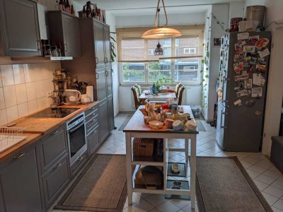 Exklusive 3,5-Zimmer-Wohnung mit Balkon in Mannheim-Wohlgelegen