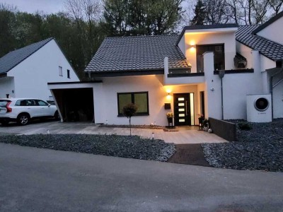 Doppelhaushälfte in Weilburg Ahausen direkt am Bach