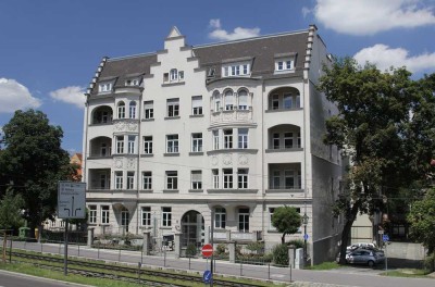 Einzelbaudenkmal, Rarität, hohe Räume, Top-Lage, Zentrum, tolle Aufteilung, modernisiert, 2 Bäder