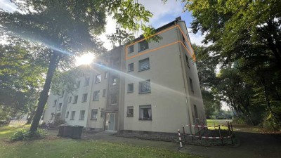 Attraktive, helle und renovierte Eigentumswohnung mit Balkon und Tageslichtbad in Duisburg-Neudorf!