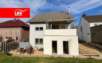 Kapitalanleger aufgepasst: Erdgeschosswohnung mit Garten + Garage!