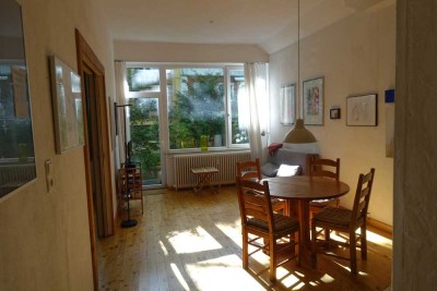 Stilvolle, modernisierte 2-Raum-EG-Wohnung in Bremen