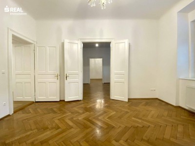 Stilvoll modernisierte Altbauwohnung in Toplage
