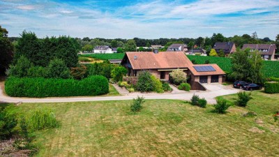 Landhausidylle trifft Raumwunder – Familienparadies mit über 5.500 m² Grundstück in Alpen