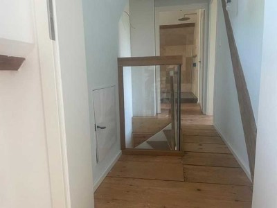 Einfamilienhaus freistehend, ländlich, mit Ackerflächen und Gehölzfläche