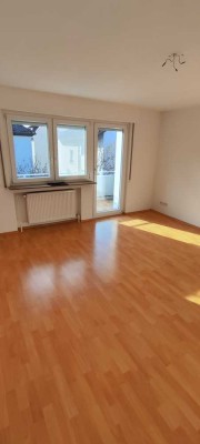 Helle 3-Zi-Wohnung in Heilbronn-Böckingen - mit Balkon. Doppel-Garage. *Super für Kapitalanleger*