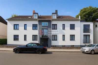 Top!! Charmante Dachgeschosswohnung mit Terrasse und offener Wohnküche