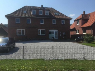 Gepflegte 5-Zimmer-Maisonette-Wohnung mit grossem Südwest-Balkon und Einbauküche in Porta Westfalica