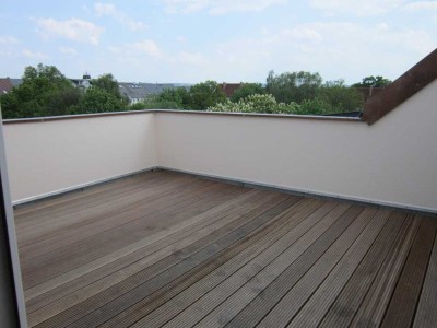 Dachgeschoss mit Südterrasse, Aufzug und Tiefgarage